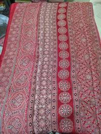 Model Silk - Red, Straight Lines
