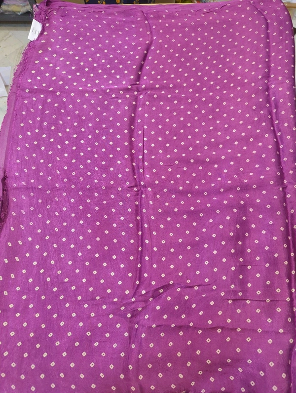 Model Silk - purple, Zigzag Lines