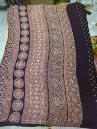 Model Silk - Morocco Brown, Straight Lines