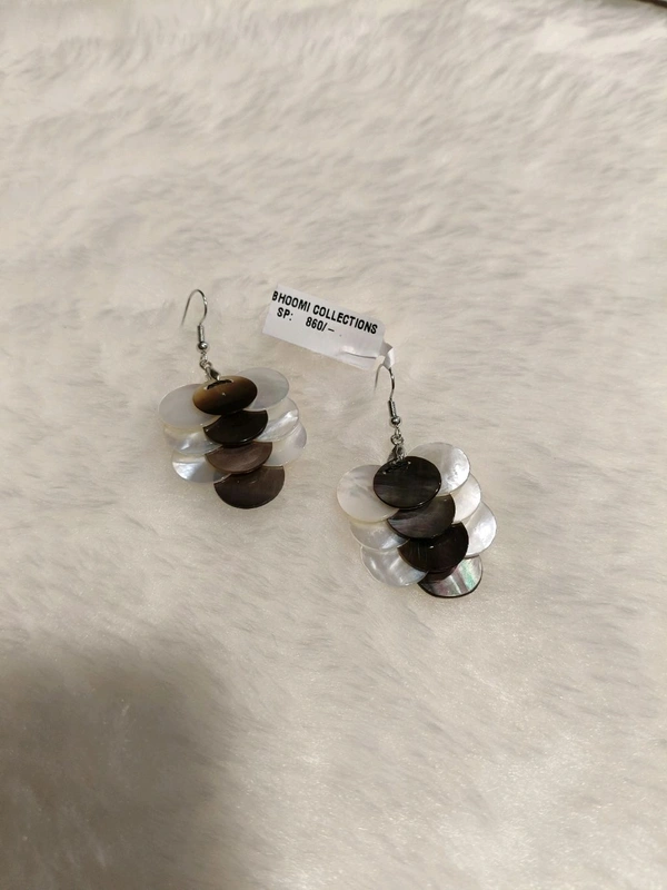 Trendy Earrings  - Vz