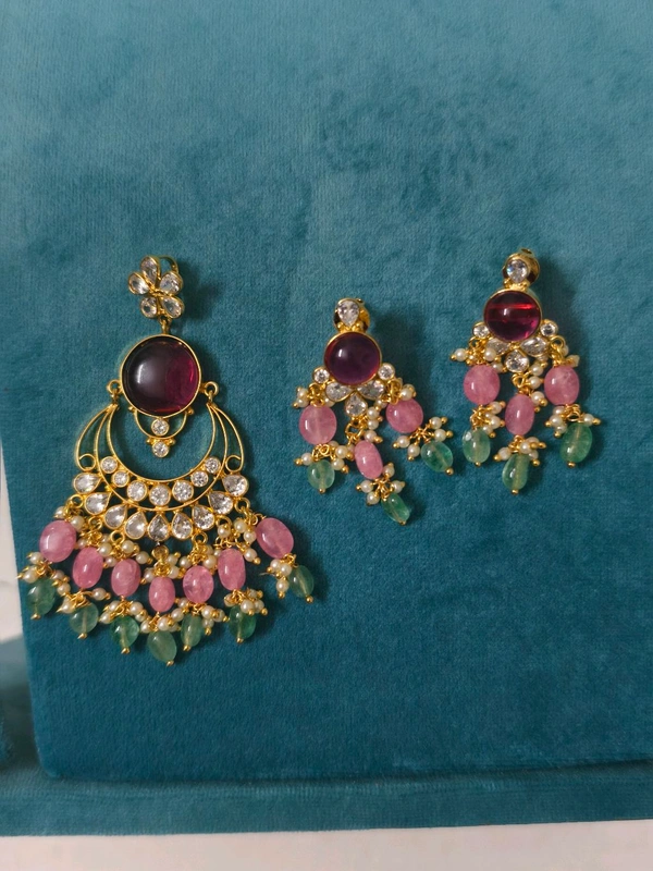 Polki Stone Pendant With Earrings  - Red, vz