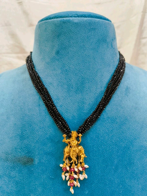 Crystal With Antique Pendent  - VZ