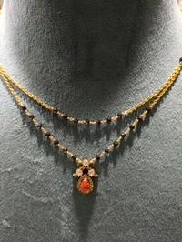 2922 Black Beads With Victorian Pendent  - vz