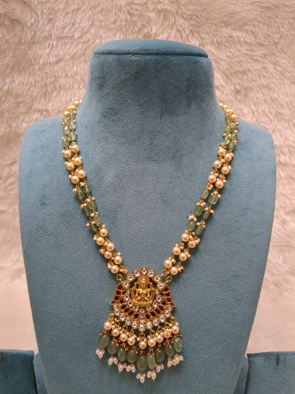Real Beads With Jadhu Kundan - Vz