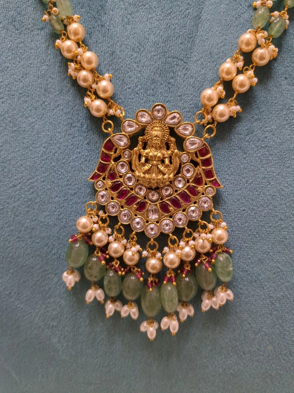 Real Beads With Jadhu Kundan - Vz
