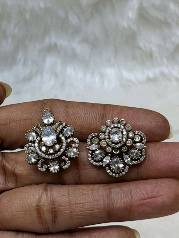 Victorian Studs  - Vz