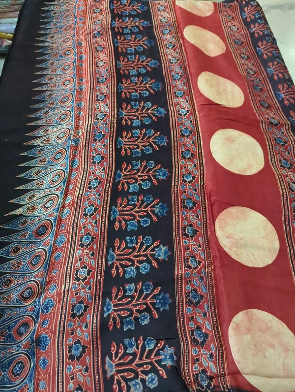 Pure Model Silk