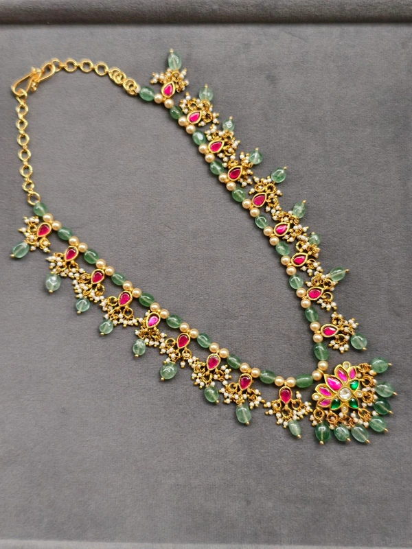 Jadau Kundan With Real Beads Neck Chain  - green with flower pendant, HD