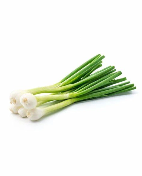 Spring Onion (Pyaaj) - 500 gm