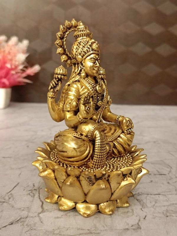 Brass Fine Art Lakshmi Sitting On Lotus Statue
