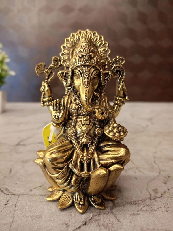 Brass Fine Art Ganesha Sitting On Lotus Base idol 