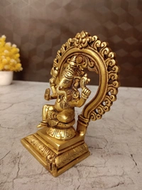 DecorsOne Brass Super Fine ganesha With Design Arch Idol 6"