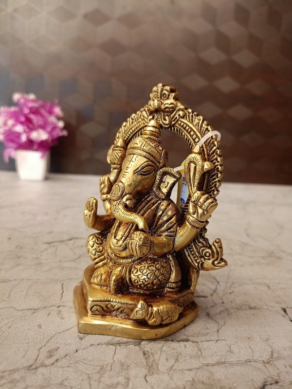 Brass Arch Ganesha Statue For Pooja And Offices / Pure Antique and handicraft Idol 