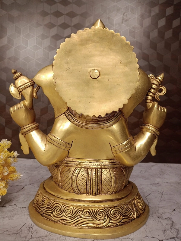 DecorsOne Divine Brass Ganesha Idol Symbol of Wisdom & Prosperity 