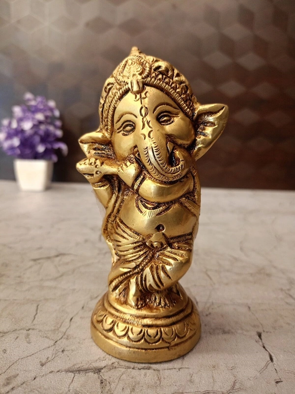 Brass Baby Ganesha Idol / Antique And Handicraft Statue , New Beginnings and Auspiciousness