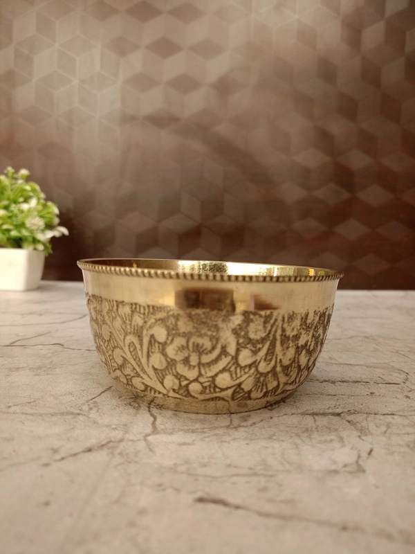 DecorsOne Brass Designer Bowl 2"