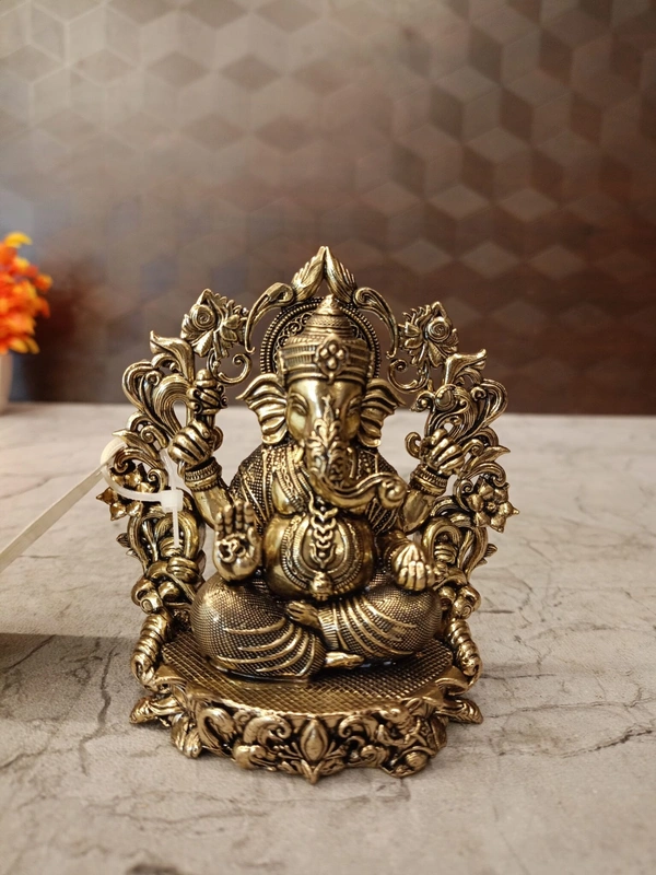Brass Fine Art Ganesha With Designer Thiruvachi Idol