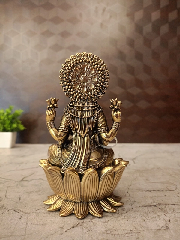 Brass Fine Art Maha Lakshmi Idol With Coin Pot