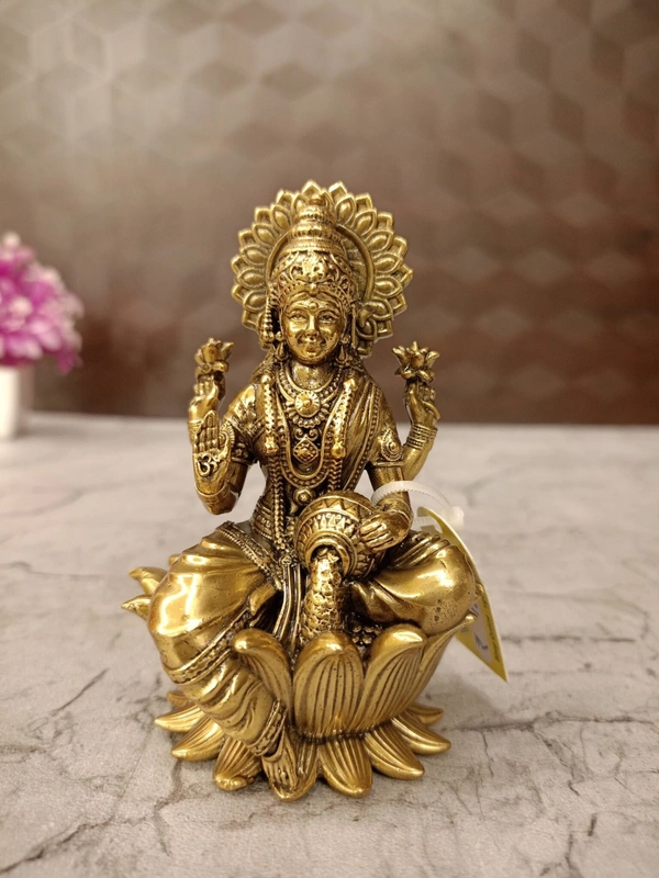 Brass Fine Art Lakshmi Idol Sitting On Lotus Base