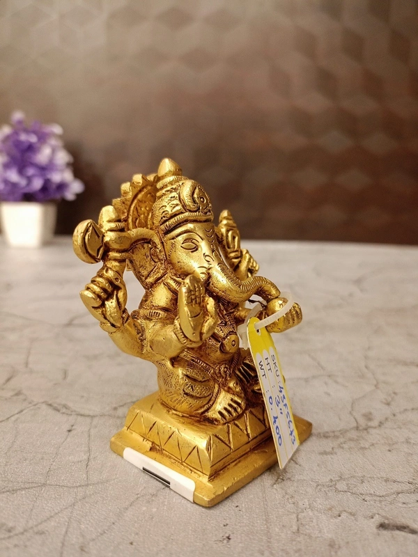 Brass Ganesha Idol / blessings, wisdom, and prosperity / Antique And handicraft Idol 