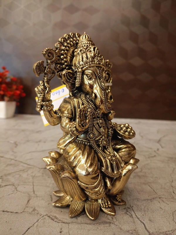 Brass Fine Art Ganesha Sitting On Lotus Idol For Pooja 
