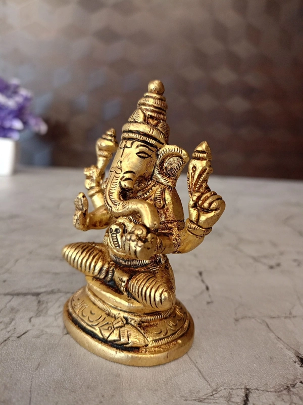 DecorsOne  Brass Ganesha Statue Good For Home / Bring Home Divine And Blessings 3.5"