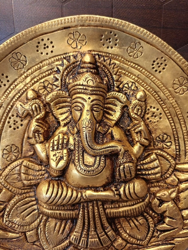 Brass Ganesha Round Plate Wall Hanging / Pure Antique And Handicraft Idol 