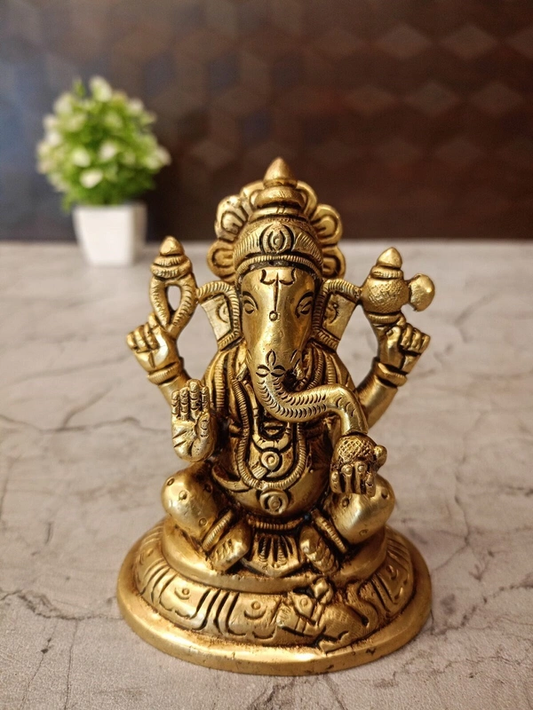 Base Ganesha Sitting On Oval Base / Symbol of Wisdom and Intellect / Pure Brass And Antique Finish , Handicraft Statue