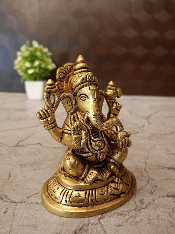 Base Ganesha Sitting On Oval Base / Symbol of Wisdom and Intellect / Pure Brass And Antique Finish , Handicraft Statue