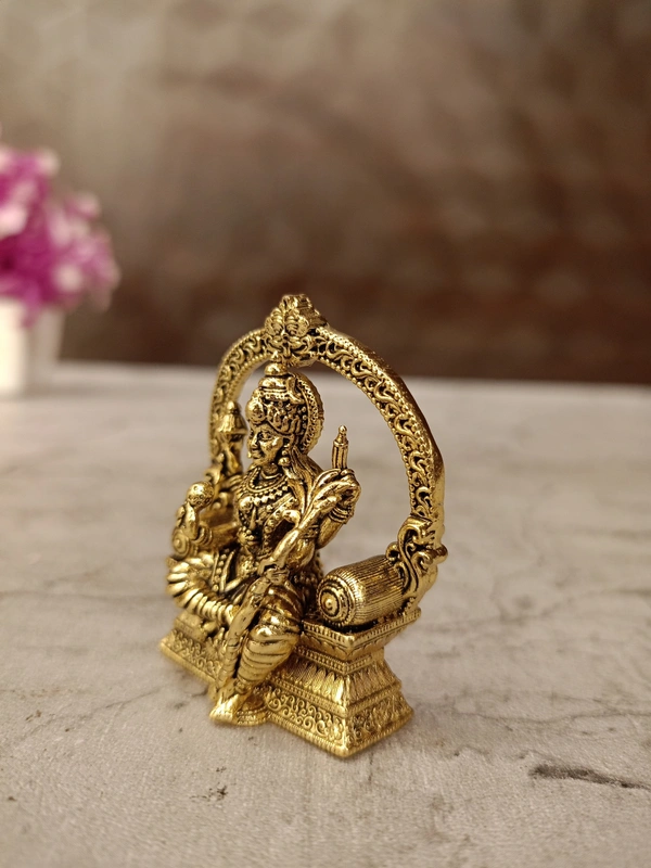 DecorsOne Brass Fine Art Kamatachi Idol 2''