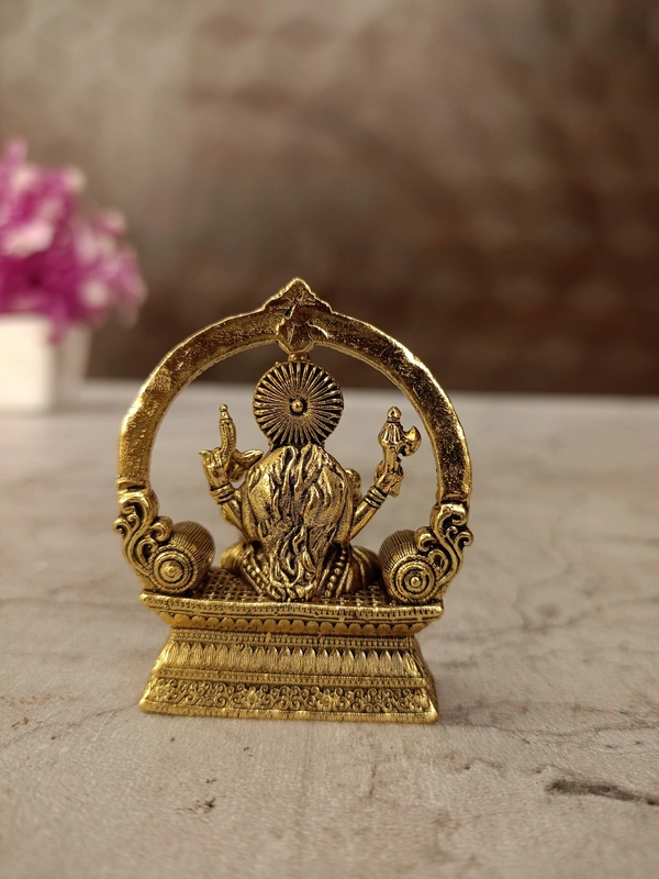 DecorsOne Brass Fine Art Kamatachi Idol 2''
