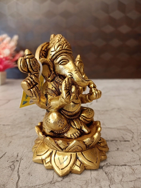 Brass Ganesha Sitting On Lotus / Pure And Antique Finish , Handicraft Statue 