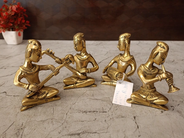 DecorsOne Brass Music Set 4"