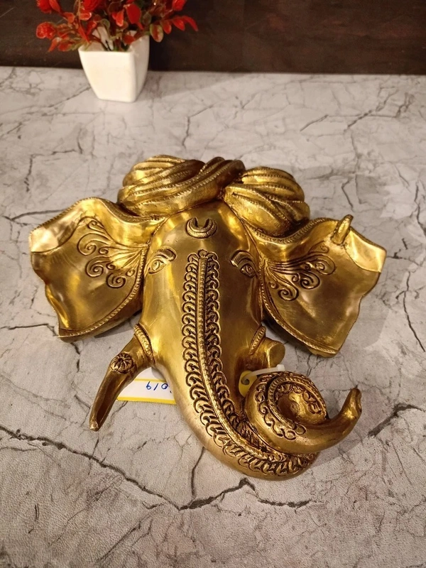 DecorsOne Brass Pagadi Ganesha Wall Mount 9″