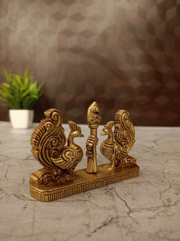 DecorsOne Brass Vel with Two Peacock Idol 2.5″
