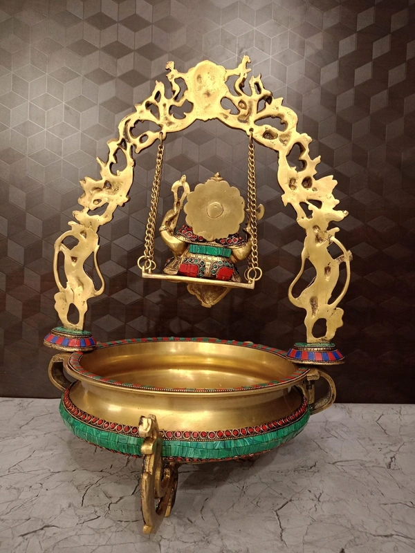 DecorsOne Brass Decorative Ganesha Stone Uruli / Traditional Uruli For Home Decor And Gifting Weddings 