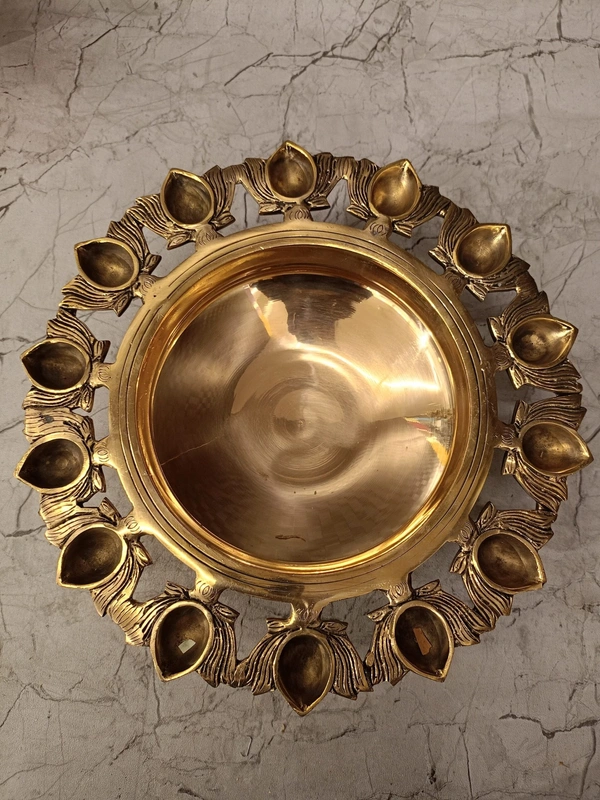 DecorsOne Brass Designer uruli with Lotus Diya 3″