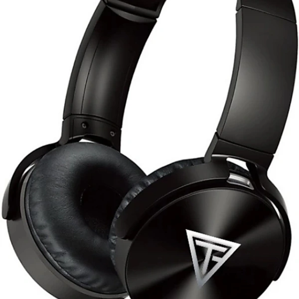 Black Headphones Smart Bass  And Comfortable For Ears. - black