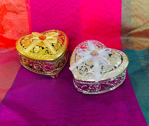 Mini Heart Box- 6 Pc