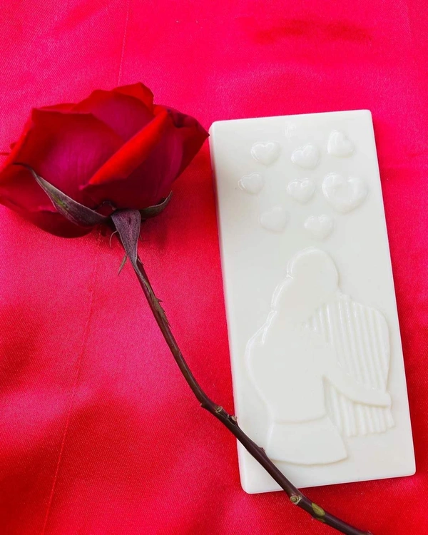 Valentine Medium Bar - White