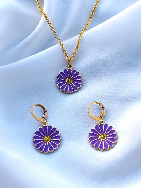 Purple Daisy Pendant With Earrings For Girls And Women - Free, Purple