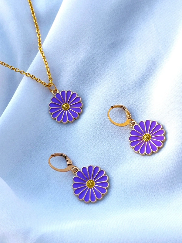 Purple Daisy Pendant With Earrings For Girls And Women - Free, Purple