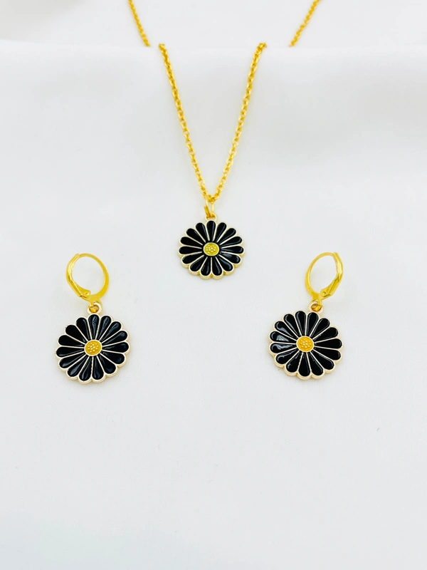 Black Daisy Pendant Wit Hoop Earring - Free, Black