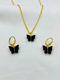 Fluttering Pendant for Girls and Women | Pendant Set And Locket - Free Size, Multicolor