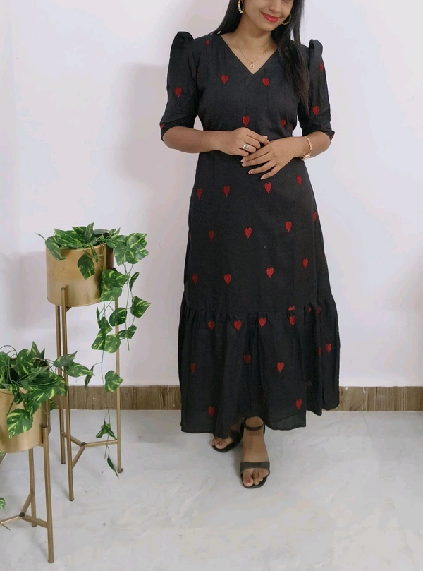 Handloom-Feeding Kurti - L, Black