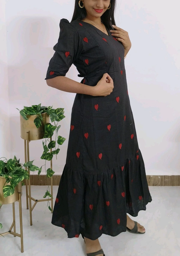 Handloom-Feeding Kurti - L, Black