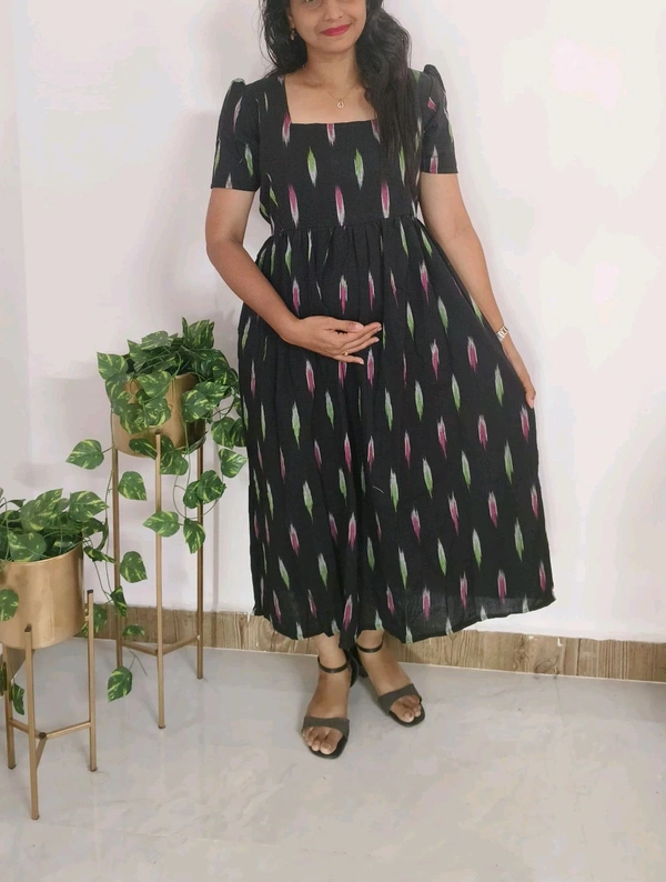 Black Ikkat Feeding Maxi - XXL, Black