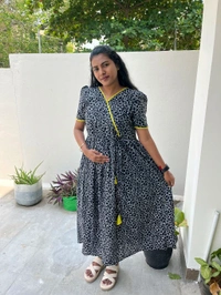 Black-cotton Feeding Kurti - Black, M