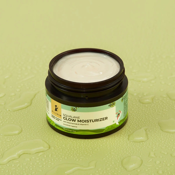Pilgrim Glow Moisturizer with Squalane, 50.0gm | Hydrates Skin, Boosts Natural Radiance, and Leaves Skin Soft and Glowing.