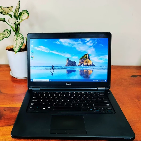 Dell Latitude E5450 (Intel Core i5, 5th Generation) Laptop